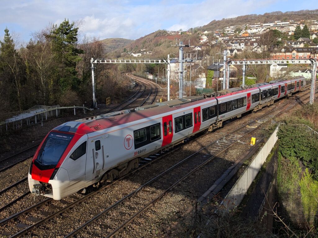 TFW train at Pontypridd